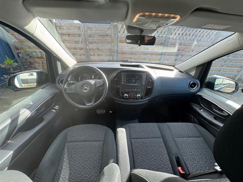 Vito 116 cdi Dubbel cabine licht vracht 6 zitplaatsen. (12)
